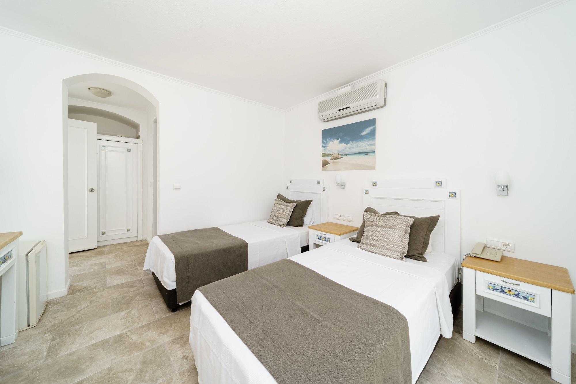 코스타 사리야즈 호텔 Bodrum 외부 사진